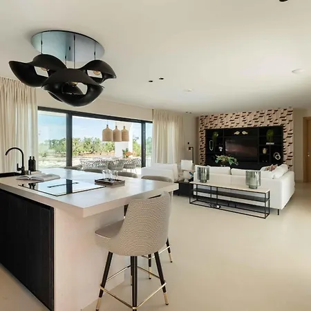 Maxima Villa *